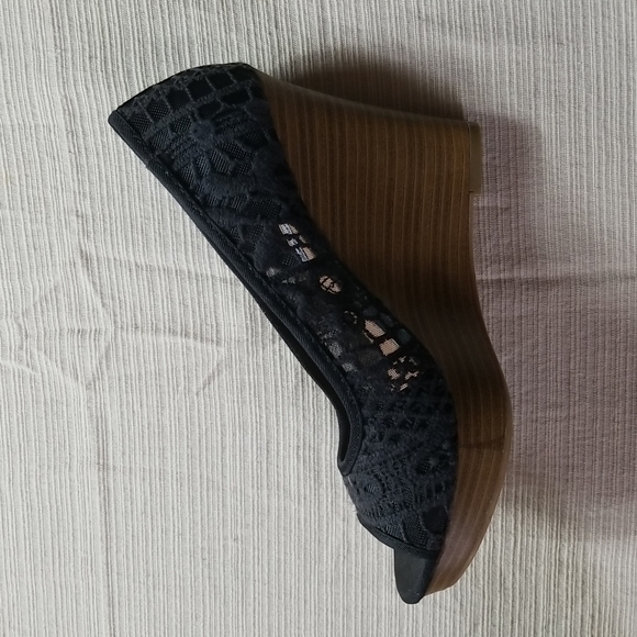 American eagle 5 1/2 heels - Picture 4 of 7